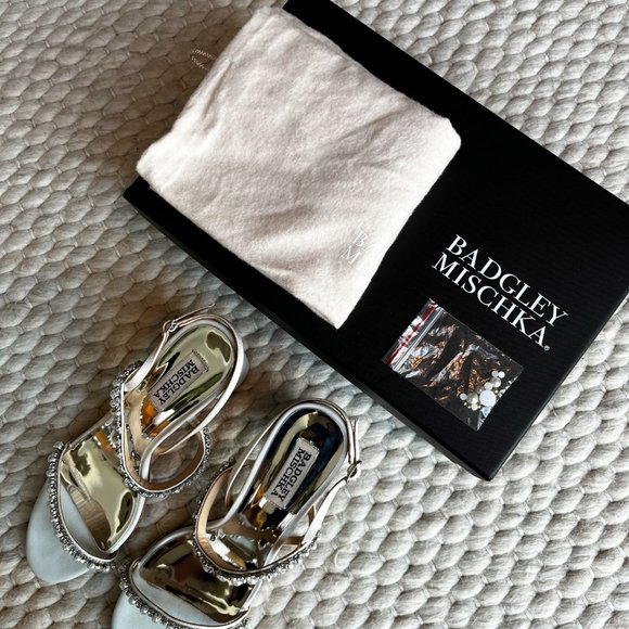 BADGLEY MISCHKA Natasha Soft White Satin Block Heel 8 - Picture 6 of 6